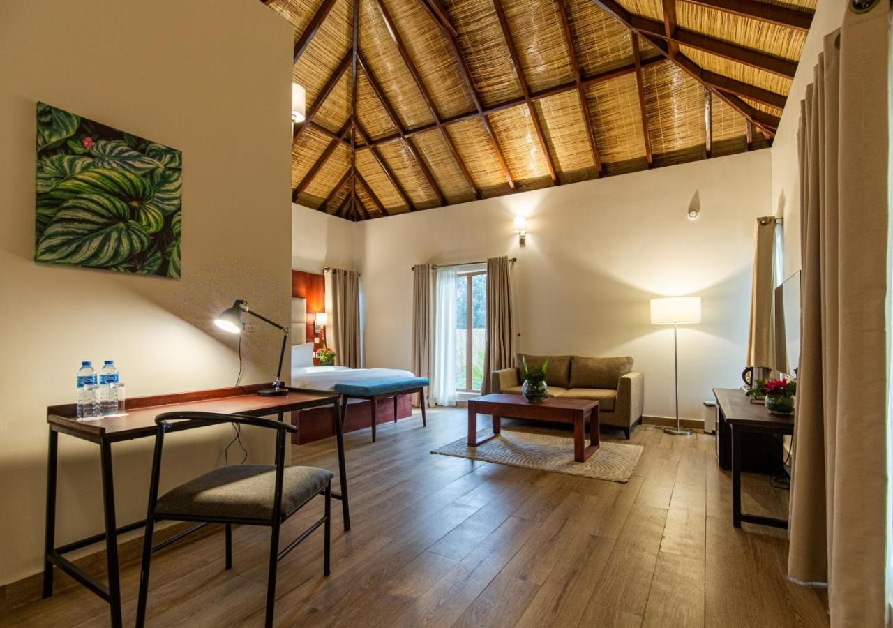 לגוס Lakowe Lakes Hotel, Golf And Country Estate By Newmark מראה חיצוני תמונה